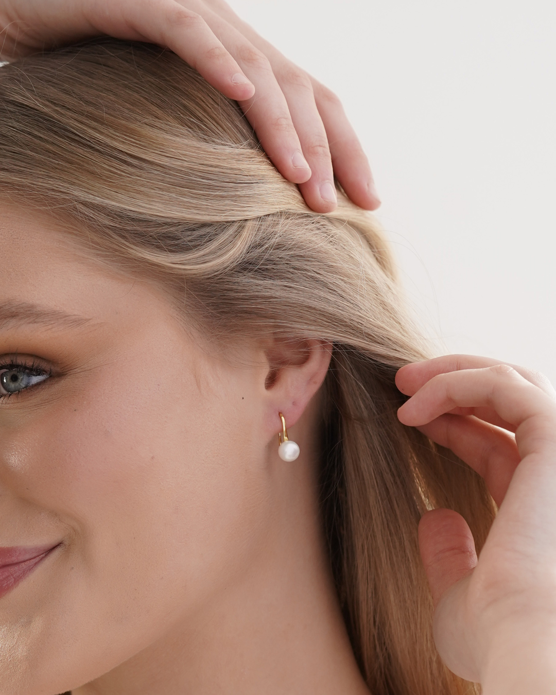 Sasha Pearl Earrings - Gold