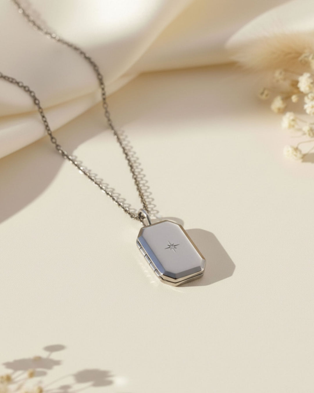 Endless Love Rectangle Photo Locket - SILVER