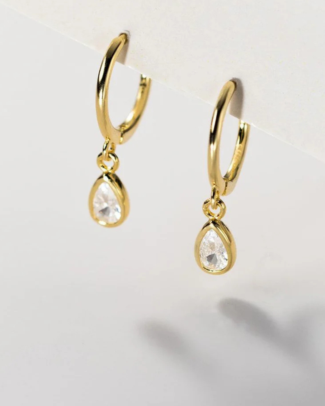 Gracie Teardrop Huggie Earrings – Gold
