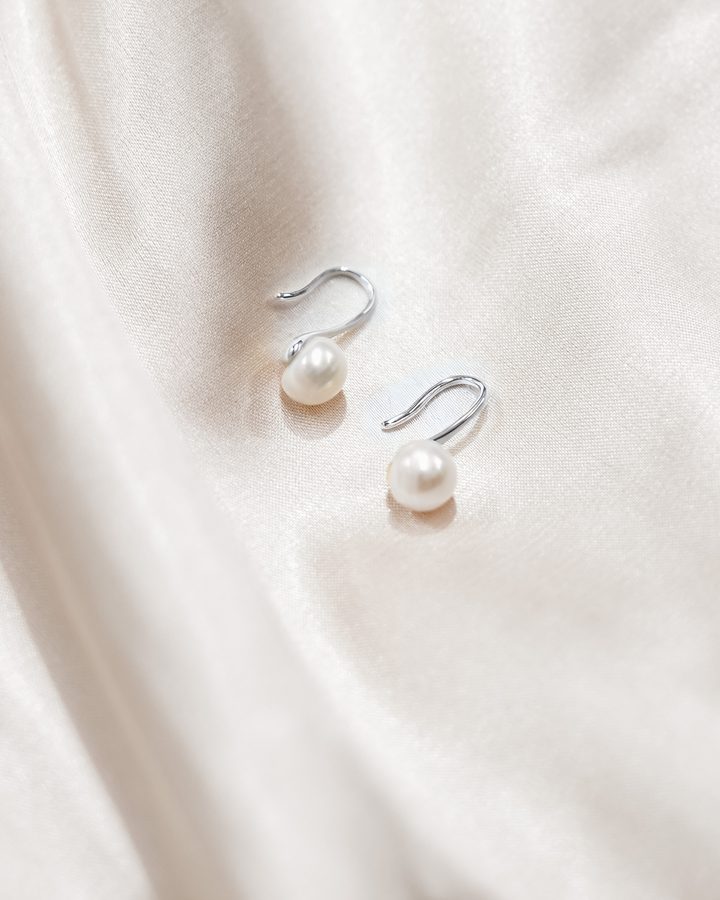 Sasha Pearl Earrings - Silver