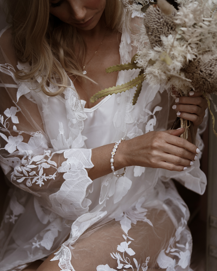 Willow White Lace Bridal Robe