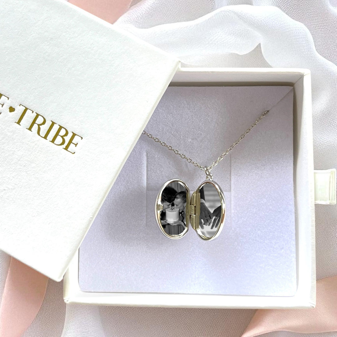 Endless Love Oval Photo Locket - SILVER